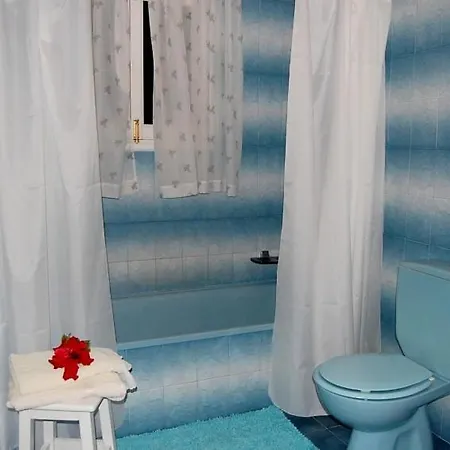 Arona Sleeps 8 Pool Wifi Nyaraló
